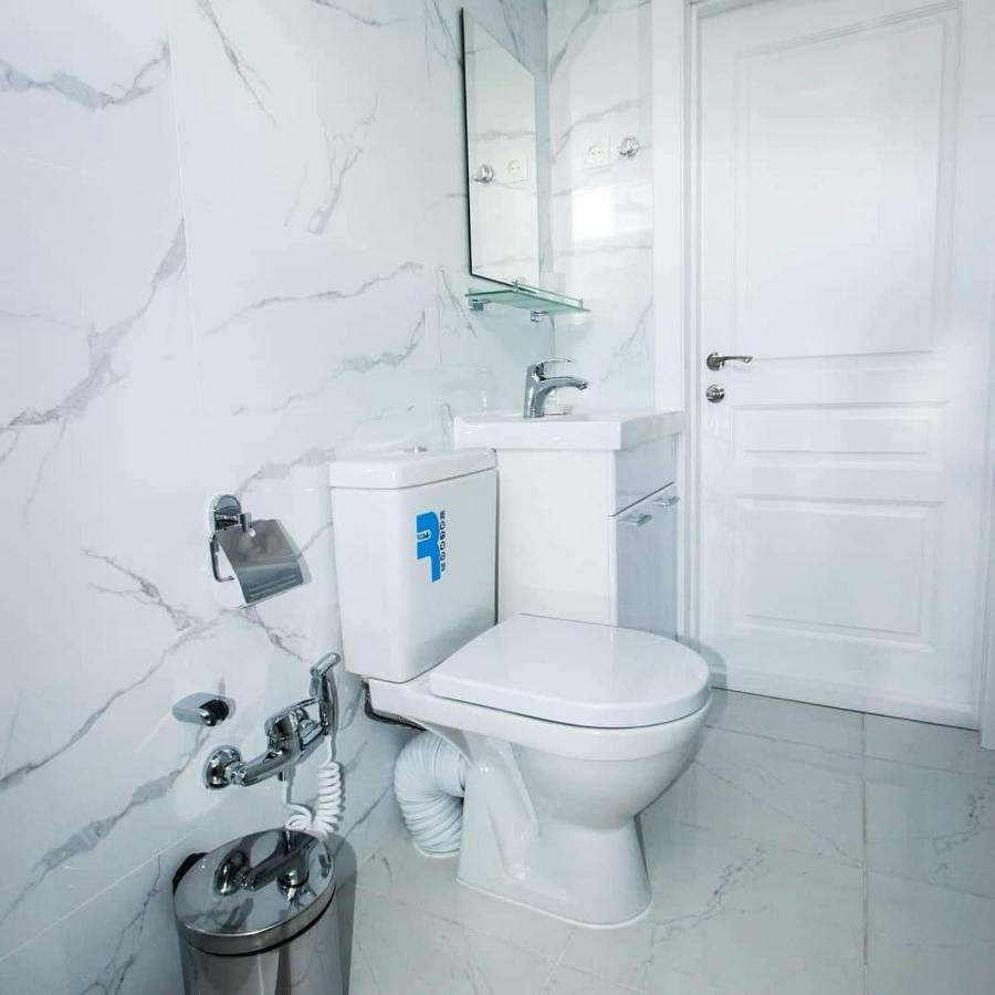 Bayotel Karakol Bagian luar foto