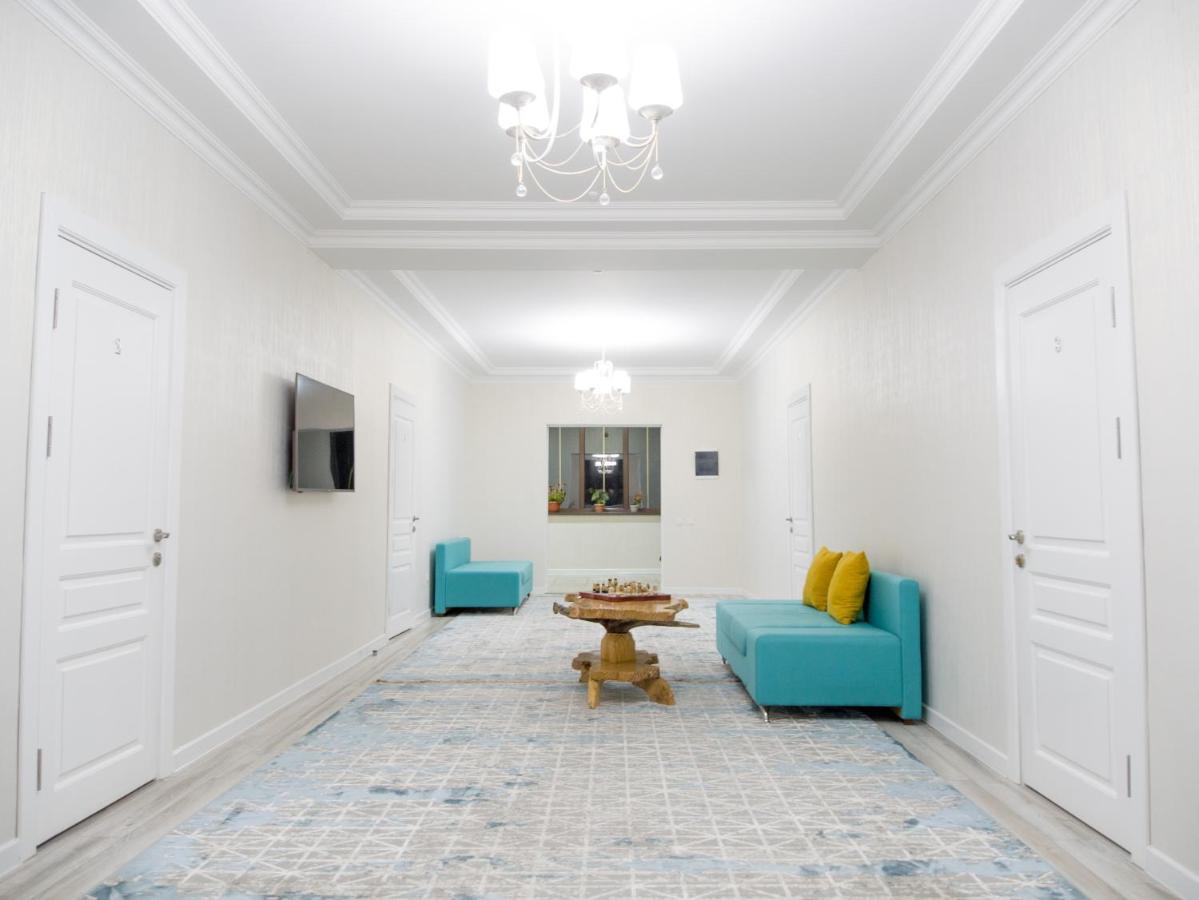 Bayotel Karakol Bagian luar foto
