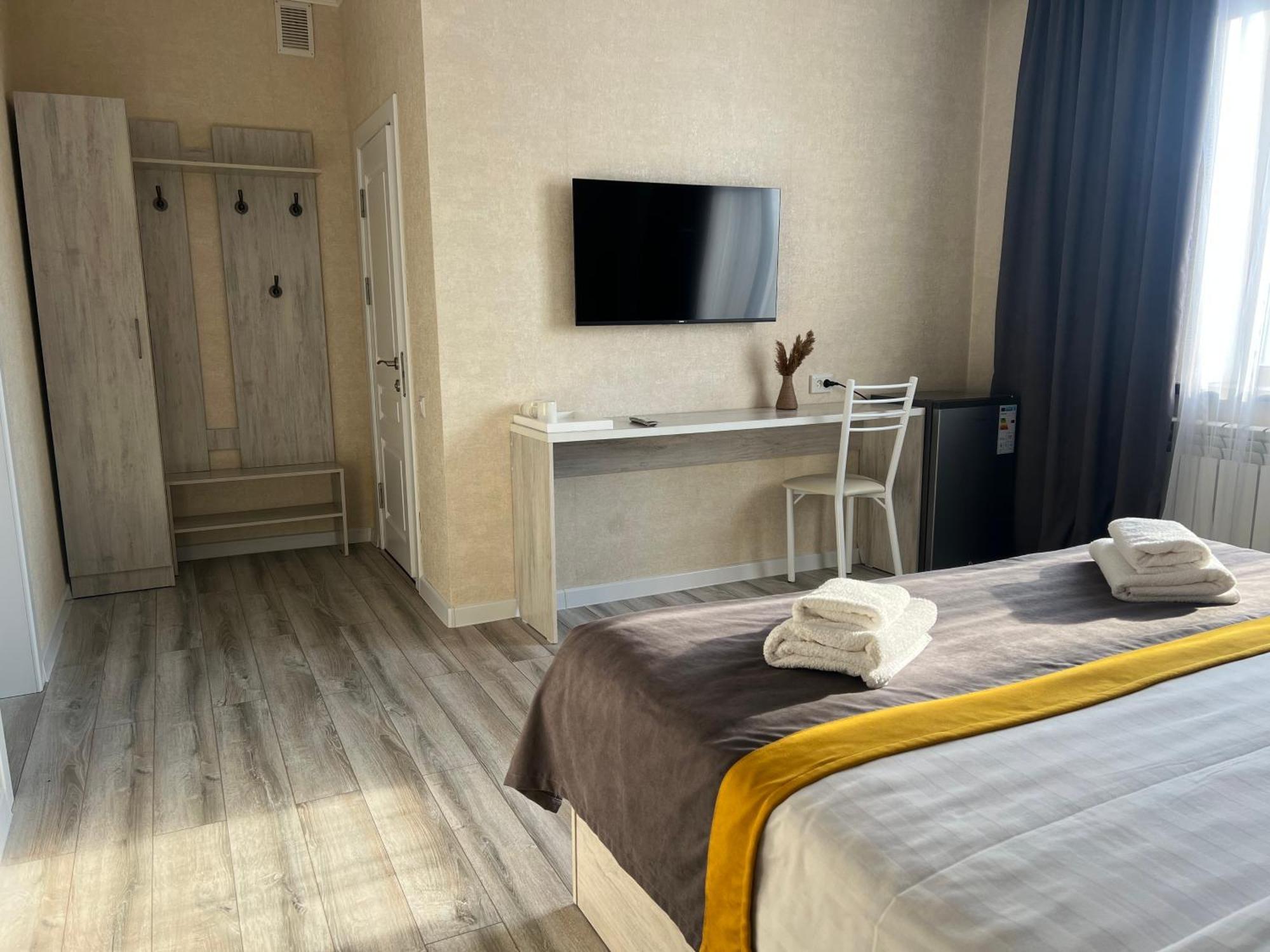 Bayotel Karakol Bagian luar foto